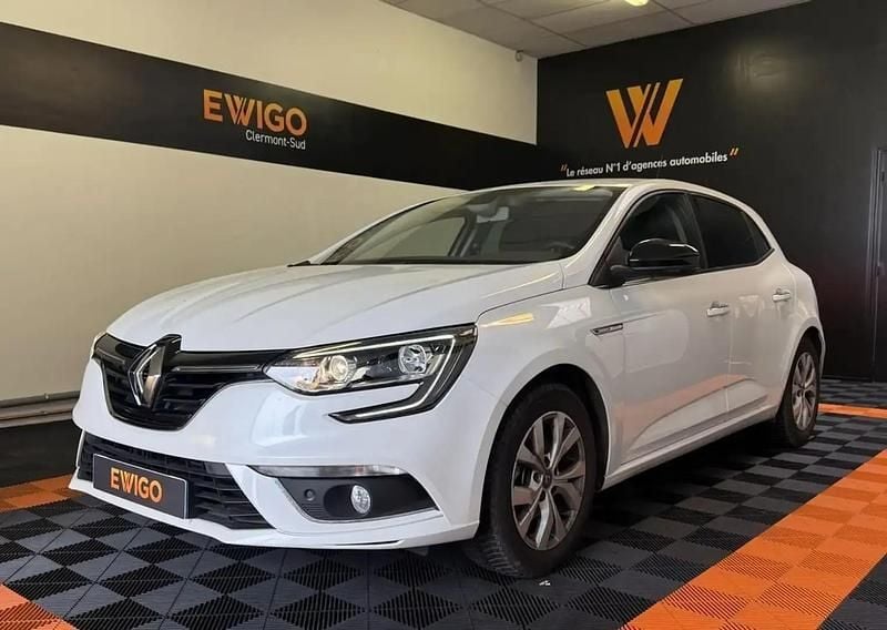 Blanc Occasion 2020 Renault Mégane IV LIMITED Berline | 15 990 € (Prix juste) - Image 1/4