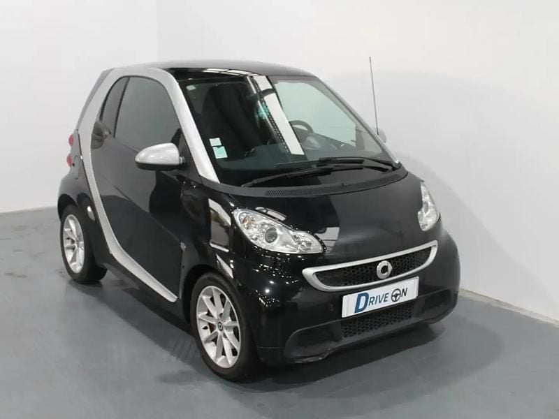 Noir Occasion 2013 Smart ForTwo Coupé Passion Coupé | 6 790 € - Image 1/4