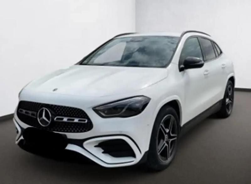 Blanc Utilisé 2025 Mercedes GLA200 SUV | 36 421 € (Prix juste) - Image 1/4