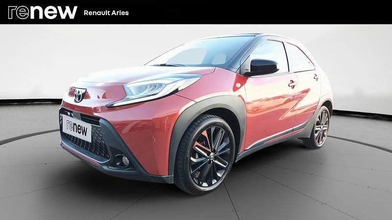 Rouge Occasion 2023 Toyota Aygo X SUV | 17 490 € (Prix assez cher) - Image 1/4