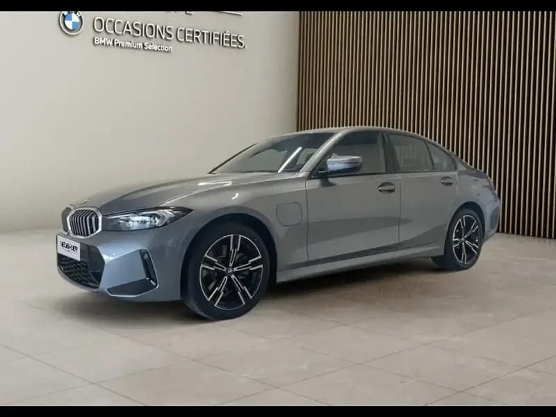 Gris Utilisé 2024 BMW 320 M Sport Berline | 45 490 € (Prix assez cher) - Image 1/4