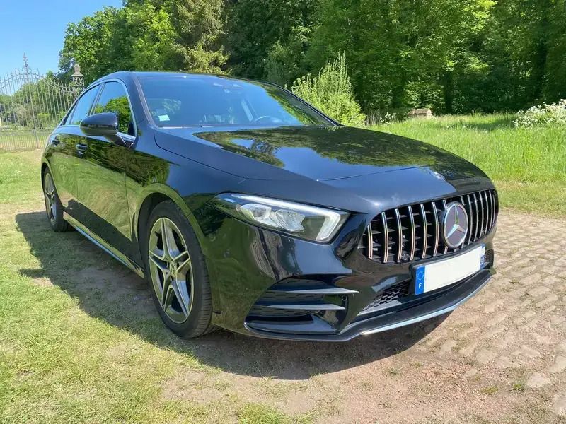 Noir Utilisé 2019 Mercedes A200 AMG line Berline | 24 000 € (Prix assez cher) - Image 1/4