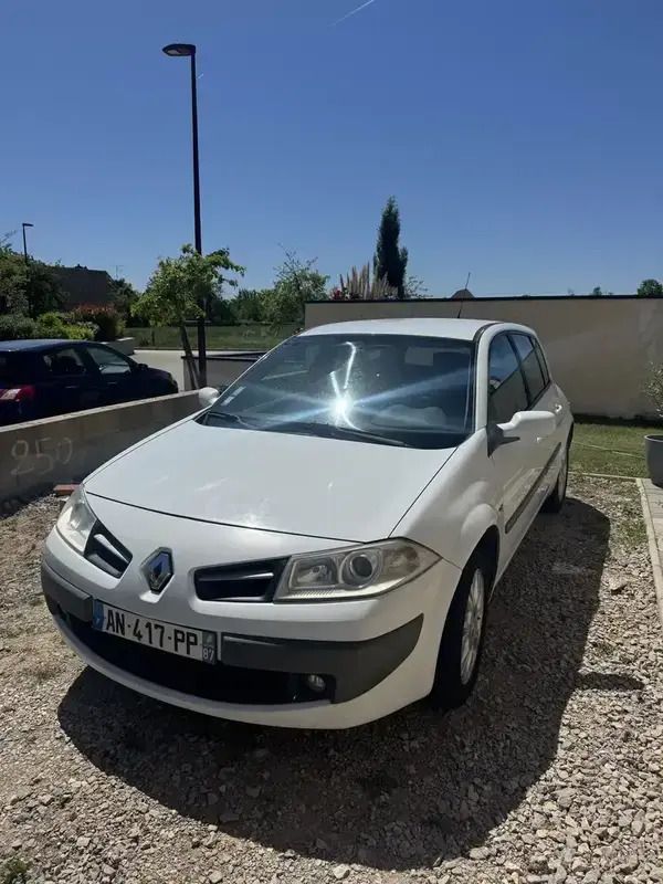 Utilisé 2008 Renault Mégane II Berline | 2 000 € - Image 1/4
