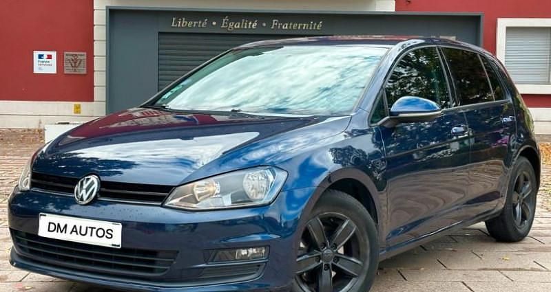 Bleu Occasion 2015 VW Golf VII Trendline Berline | 9 990 € - Image 1/4