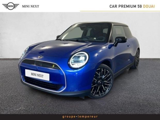 Utilisé 2025 Mini Cooper SE Favoured Citadine | 38 990 € (Prix cher) - Image 1/4