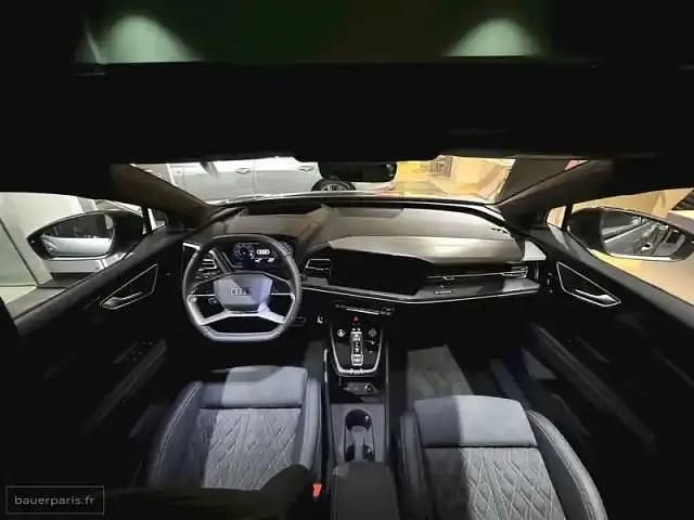 Occasion Audi Q4 e-tron S-Line 209 kW (285 ch) 2024 Gris SUV