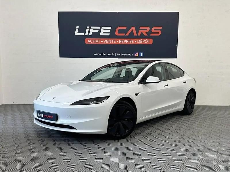Blanc Utilisé 2023 Tesla Model 3 Standard Range Berline | 31 990 € - Image 1/4