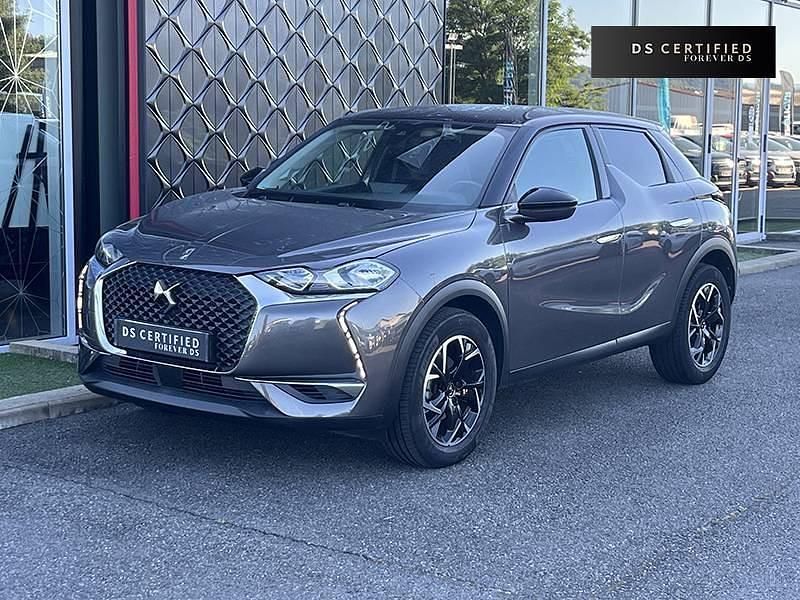 Gris platinium Occasion 2021 DS Automobiles DS3 Crossback So Chic SUV | 15 990 € (Prix juste) - Image 1/4