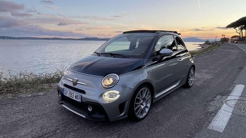 Occasion Abarth 695C Rivale 175th Anniversary 179 ch (131 kW) 2017 Argent Cabriolet