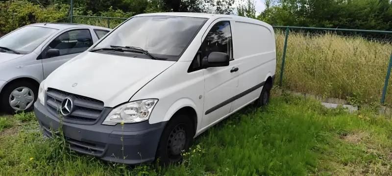 Blanc Utilisé 2011 Mercedes Vito Monospace | 7 900 € - Image 1/4
