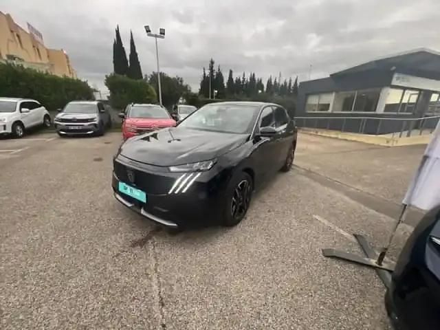 Noir perla nera (m) Utilisé 2024 Peugeot 3008 Allure SUV | 28 999 € - Image 1/4