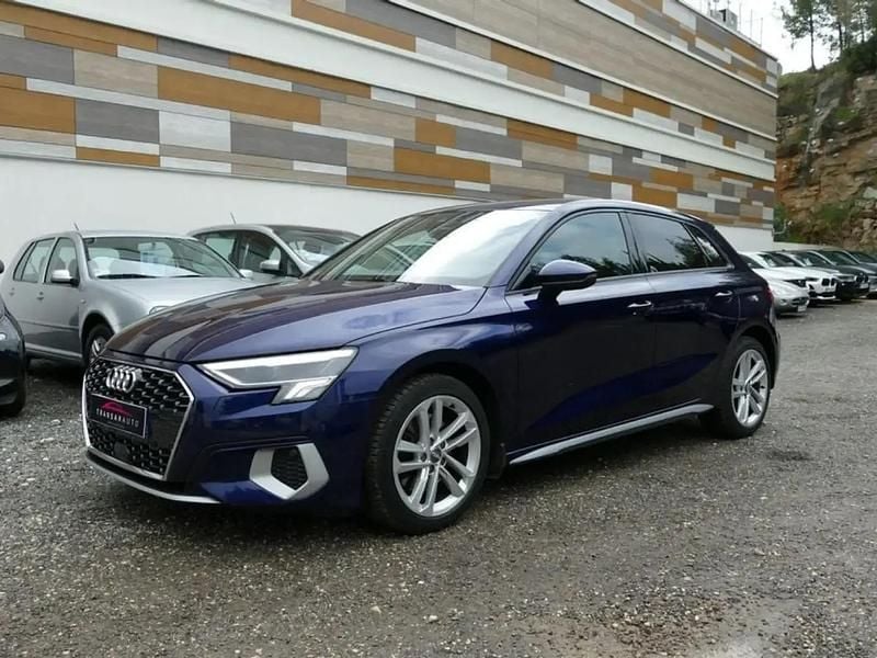 Bleu Occasion 2020 Audi A3 Sport Berline | 20 990 € (Bon prix) - Image 1/4
