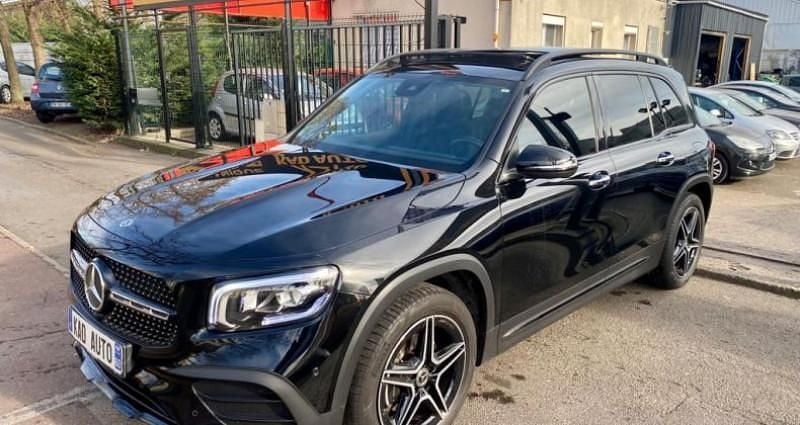 Noir Utilisé 2020 Mercedes 200 AMG line SUV | 44 995 € - Image 1/4