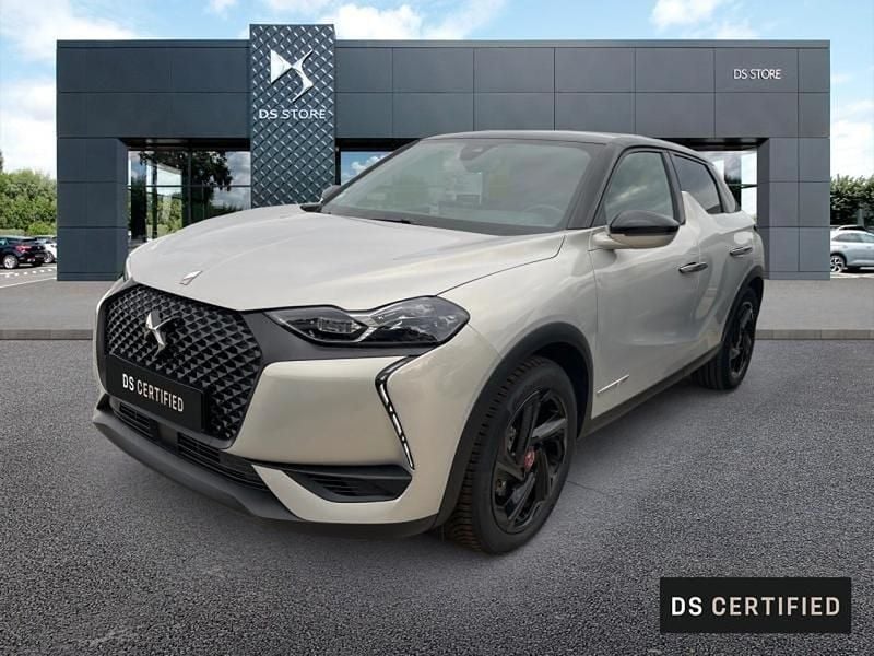 Cristal pearl (m) toit noir perla nera Utilisé 2022 DS Automobiles DS3 Crossback E-Tense Performance Line Plus SUV | 17 990 € (Bon prix) - Image 1/4