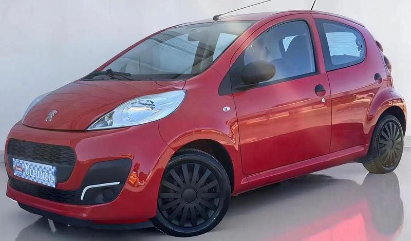 Rouge Utilisé 2013 Peugeot 107 Access Citadine | 5 500 € - Image 1/4