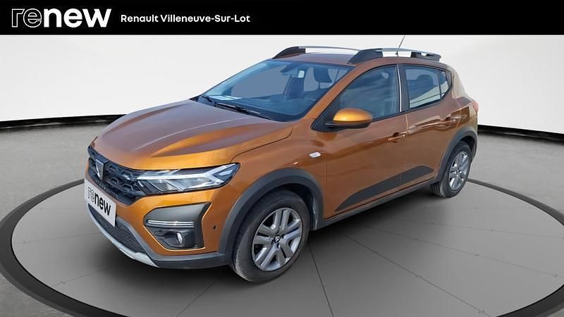 Orange Utilisé 2021 Dacia Sandero Comfort Citadine | 13 889 € (Prix juste) - Image 1/4
