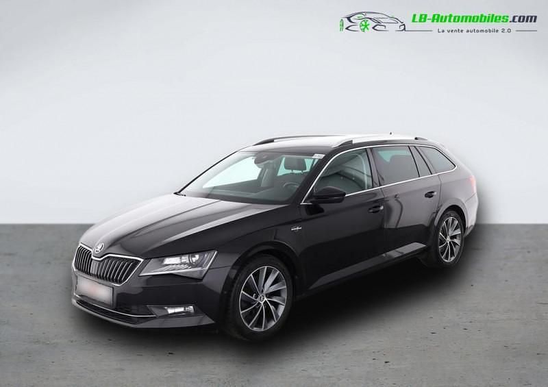 Utilisé 2017 Skoda Superb Break | 27 100 € (Prix juste) - Image 1/4