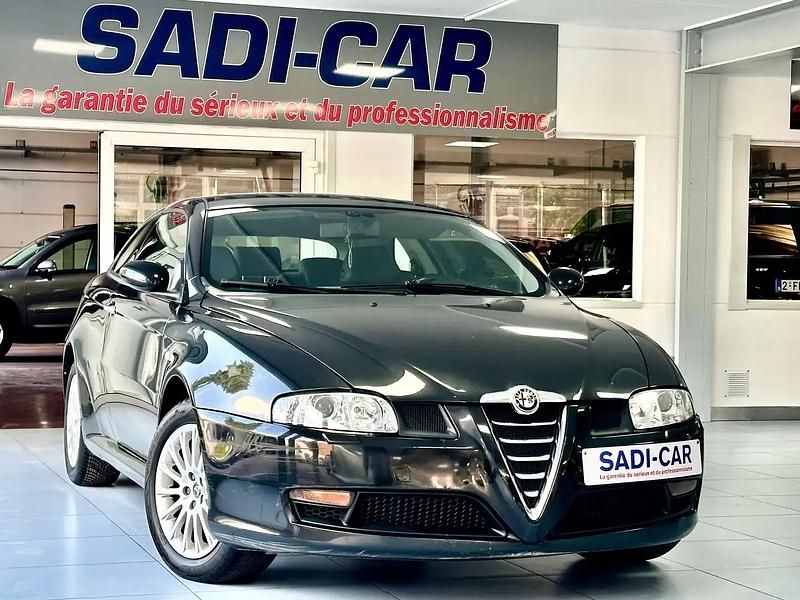 Noir Utilisé 2007 Alfa Romeo GT Distinctive Coupé | 6 990 € - Image 1/4