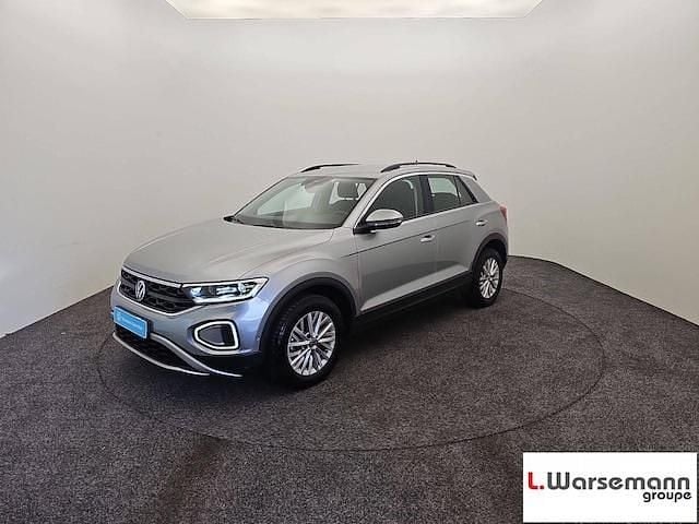 Utilisé 2023 VW T-Roc Life SUV | 23 900 € (Prix juste) - Image 1/2