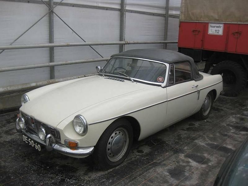 Blanc Utilisé 1965 MG B Cabriolet | 19 900 € - Image 1/4
