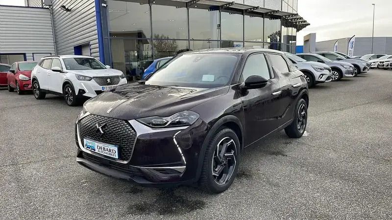 Rouge Utilisé 2019 DS Automobiles DS3 Crossback Grand Chic SUV | 19 990 € - Image 1/4