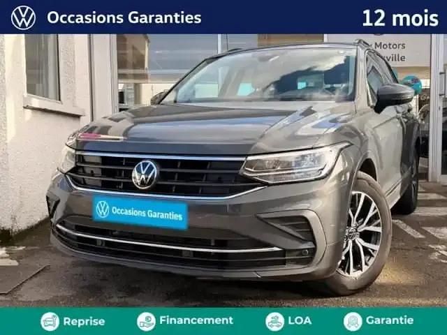 Gris dauphin métallisée Utilisé 2022 VW Tiguan Business SUV | 30 490 € (Bon prix) - Image 1/4