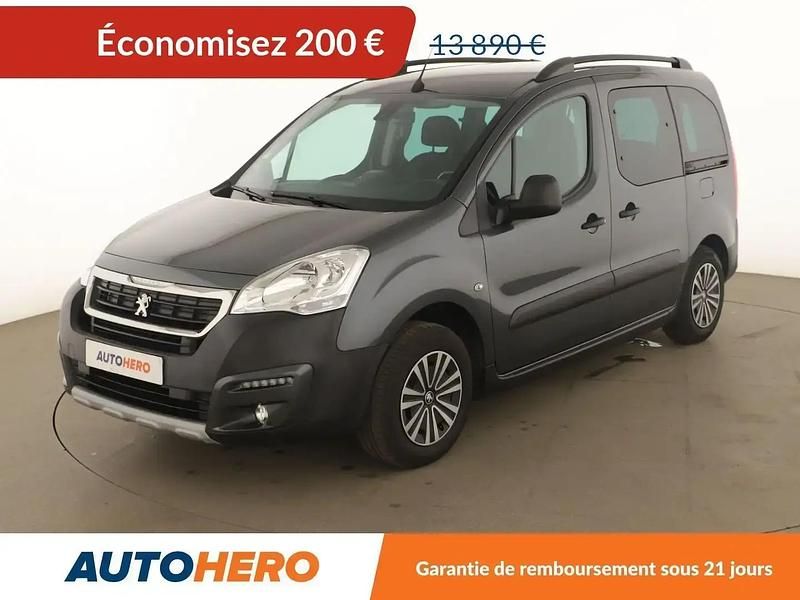 Gris Utilisé 2017 Peugeot Partner Outdoor Monospace | 13 290 € (Prix assez cher) - Image 1/2