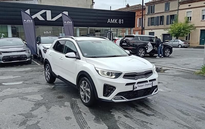 Blanc Utilisé 2023 Kia Stonic GT-Line SUV | 22 490 € (Prix juste) - Image 1/3