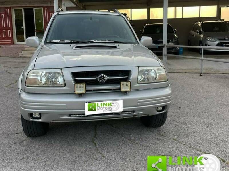 Gris Utilisé 1999 Suzuki Grand Vitara SUV | 5 900 € - Image 1/4