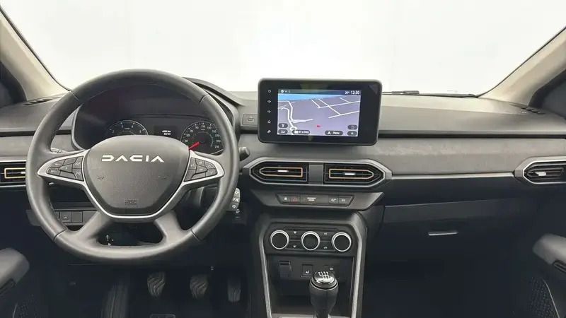 Image 3/4