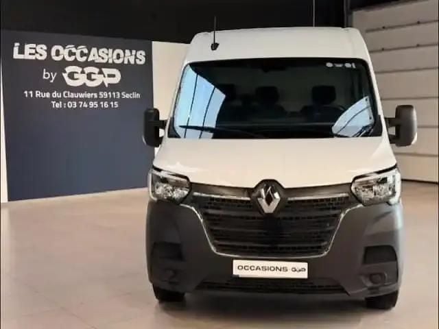 Occasion Renault Master 2024 Blanc minéral Berline
