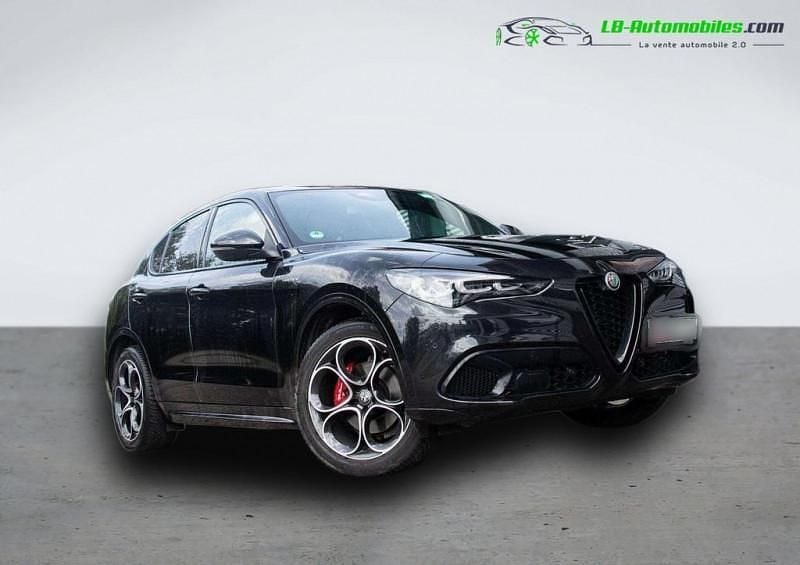 Utilisé 2024 Alfa Romeo Stelvio SUV | 48 500 € (Prix cher) - Image 1/4