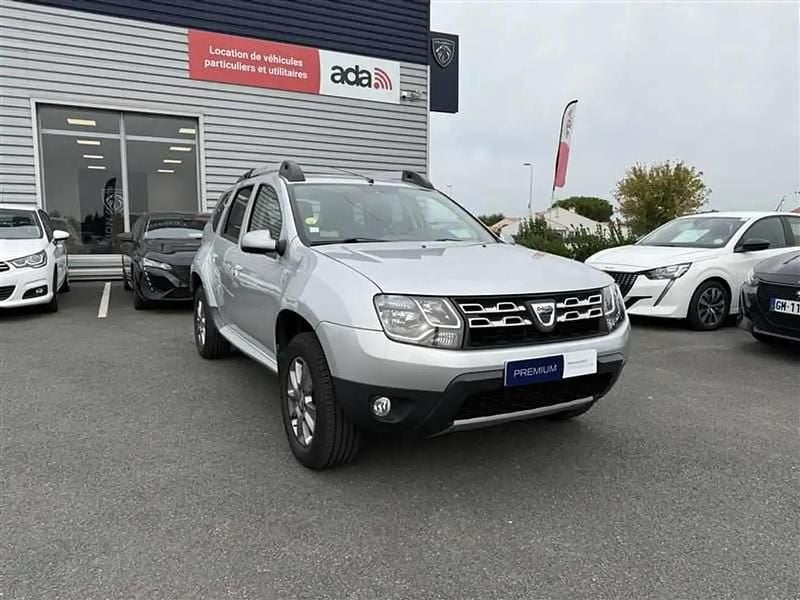 Gris Utilisé 2015 Dacia Duster Prestige SUV | 13 480 € (Prix juste) - Image 1/4