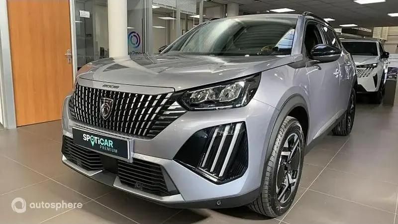 Gris Nouvelle 2024 Peugeot 2008 Allure SUV | 27 900 € - Image 1/4