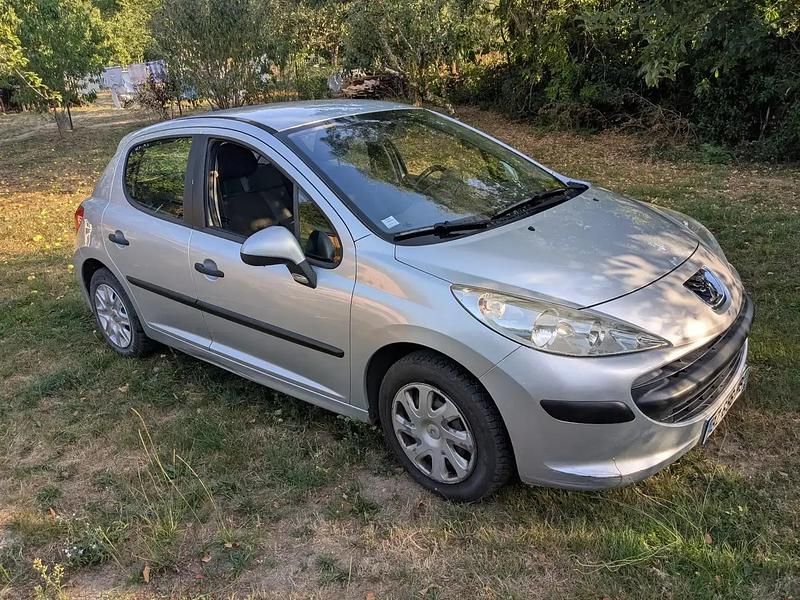 Utilisé 2007 Peugeot 207 Berline | 3 600 € (Prix juste) - Image 1/4