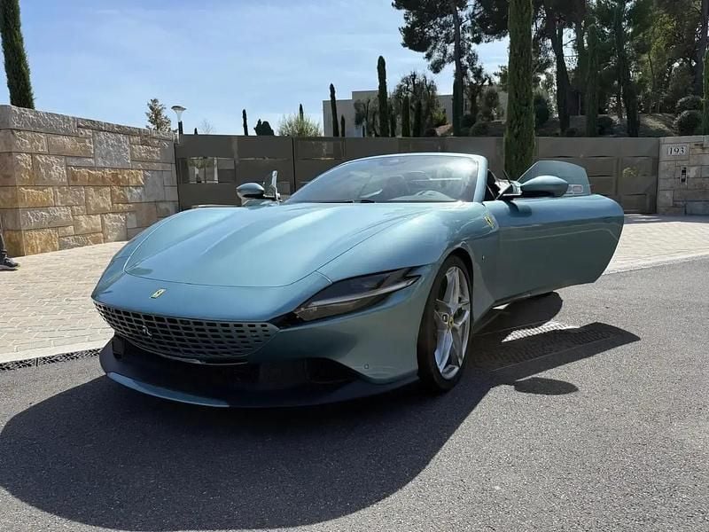 Bleu Nouvelle 2025 Ferrari Roma Coupé | 309 990 € - Image 1/4