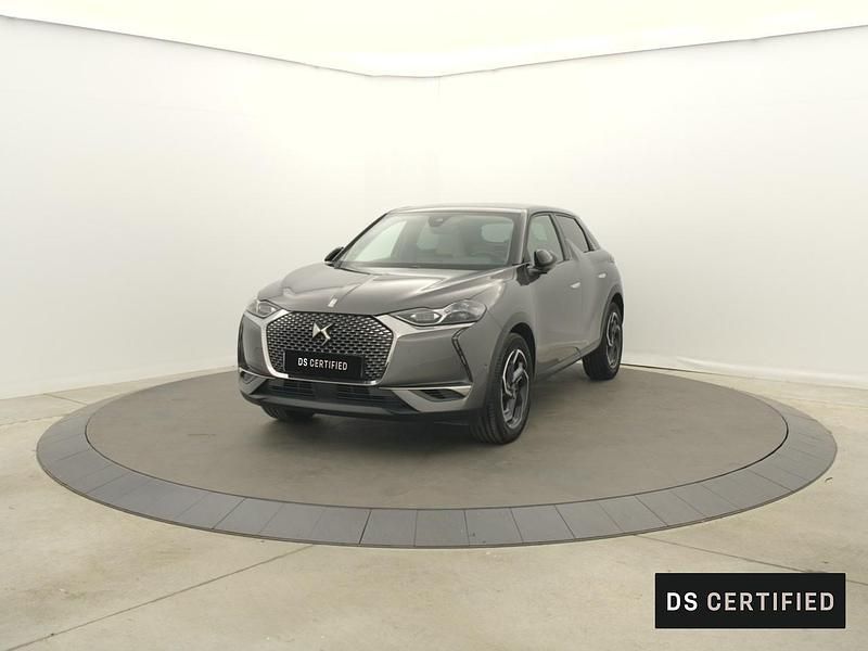 Gris Utilisé 2022 DS Automobiles DS3 Crossback Rivoli SUV | 22 980 € (Prix juste) - Image 1/4