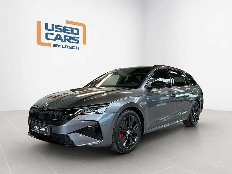 Gris Utilisé 2025 Skoda Octavia RS Break | 39 989 € (Prix juste) - Image 1/4