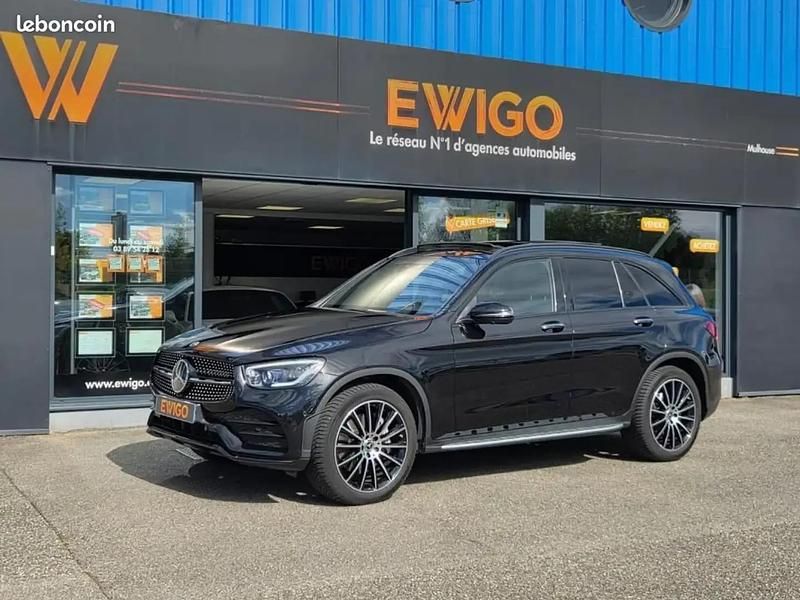 Noir Utilisé 2020 Mercedes GLC220 AMG line SUV | 43 990 € (Prix assez cher) - Image 1/4