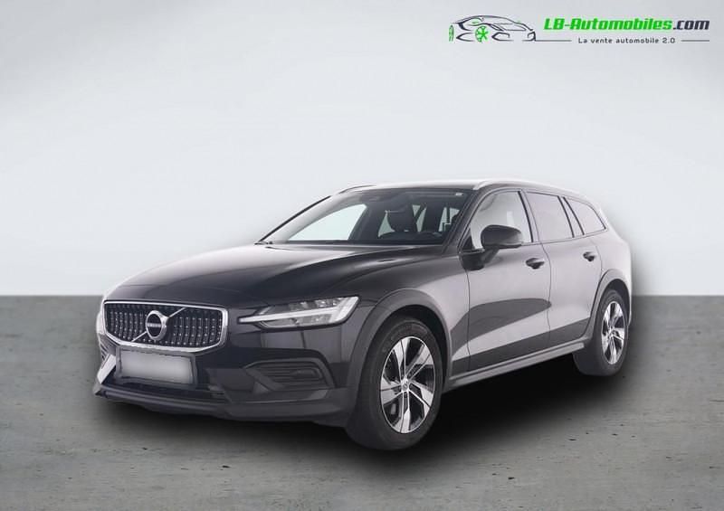 Utilisé 2022 Volvo V60 CC Break | 37 500 € - Image 1/4