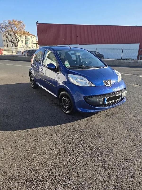 Bleu Occasion 2006 Peugeot 107 Citadine | 2 490 € (Prix juste) - Image 1/4