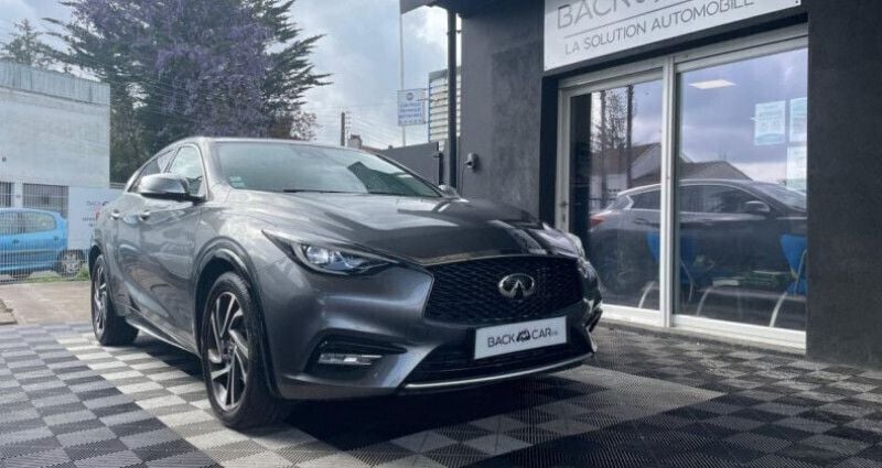 Utilisé 2017 Infiniti Q30 Business Citadine | 13 990 € - Image 1/4