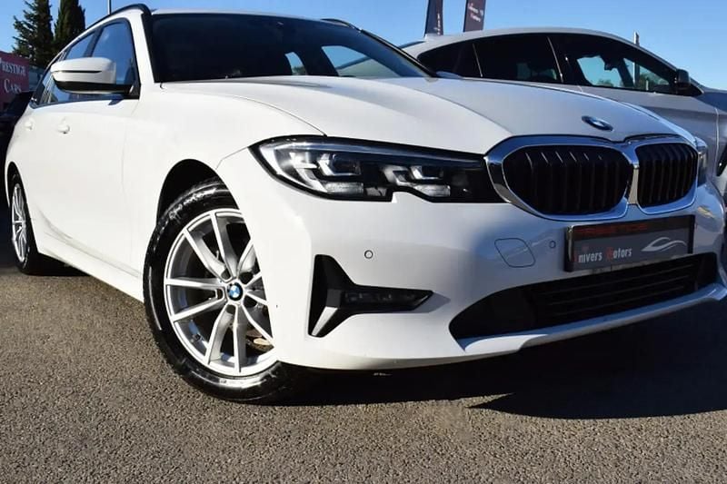 Blanc Utilisé 2022 BMW 318 Break | 19 900 € (Bon prix) - Image 1/4