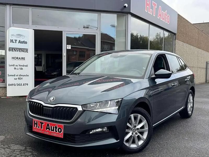 Gris Utilisé 2020 Skoda Scala Style Citadine | 11 999 € (Super prix) - Image 1/4