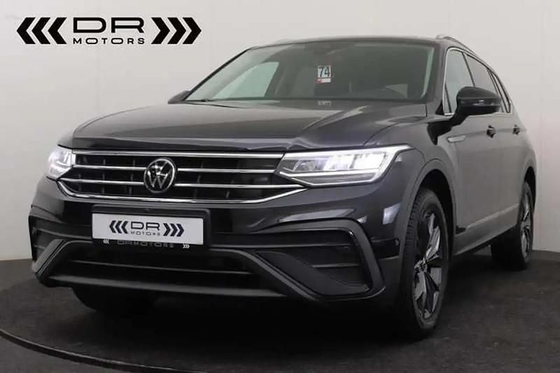 Noir Occasion 2022 VW Tiguan Allspace Life SUV | 31 495 € (Bon prix) - Image 1/4