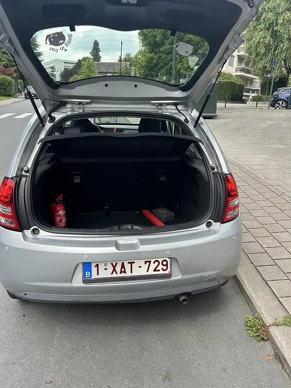 Utilisé 2012 Citroën C3 Attraction Citadine | 5 000 € (Bon prix) - Image 1/4