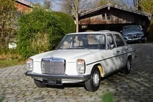 Occasion Mercedes 220 105 ch (77 kW) 1968 Blanc Berline