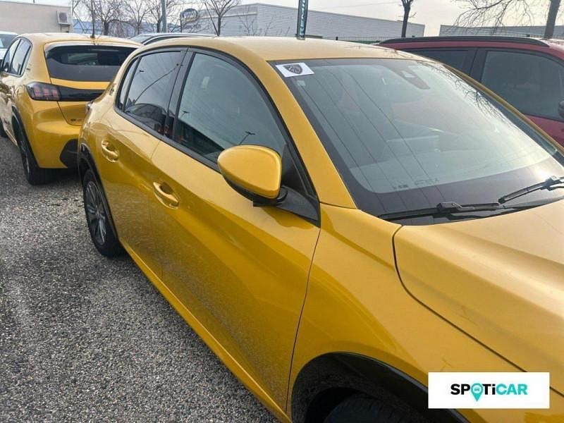 Occasion Peugeot e-208 Allure 100 kW (136 ch) 2021 Jaune Citadine