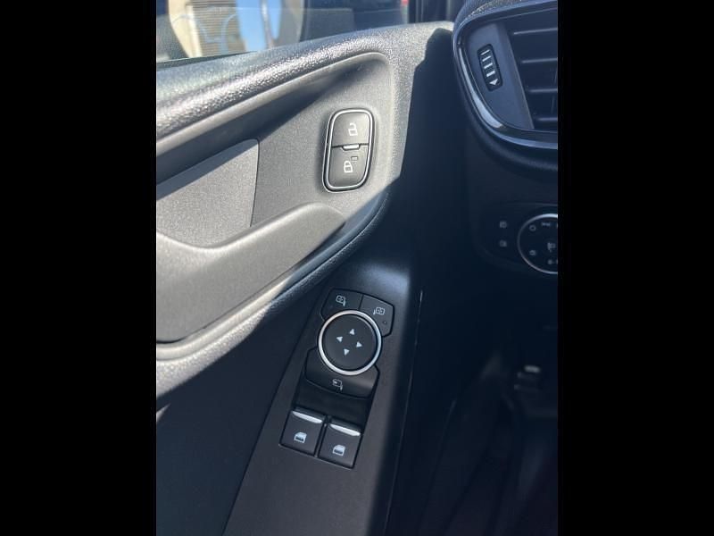 Image 3/4