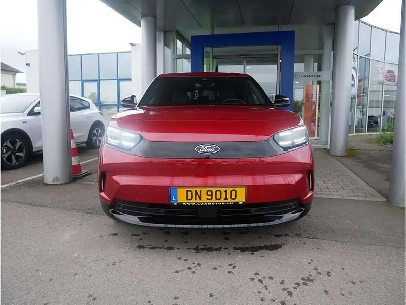 Rouge Occasion 2024 Ford Capri Extended Range SUV | 52 999 € (Prix juste) - Image 1/4